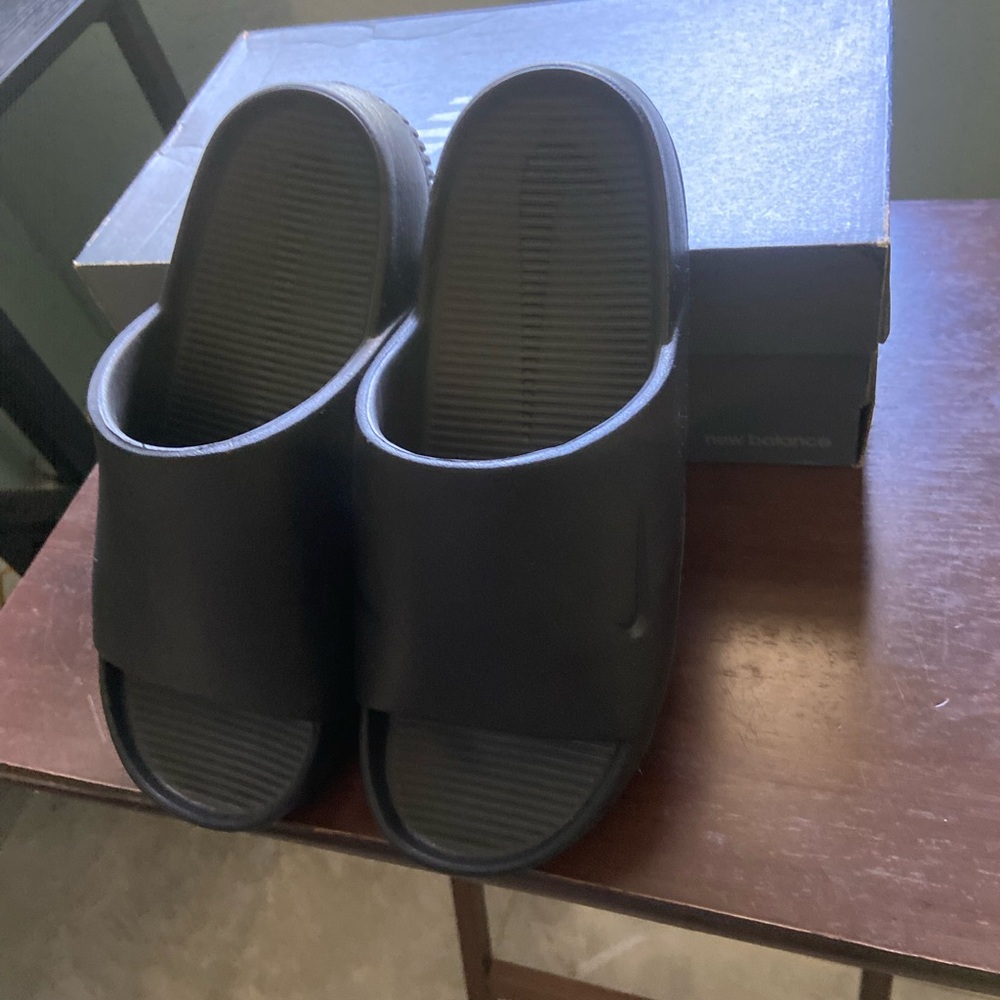 Nike slides 7M/8W